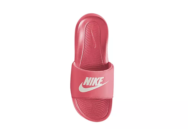 Nike Womens Victori One Slide Sandal - Coral 6 Nike Womens Victori One Slide Sandal - Coral - Image 4